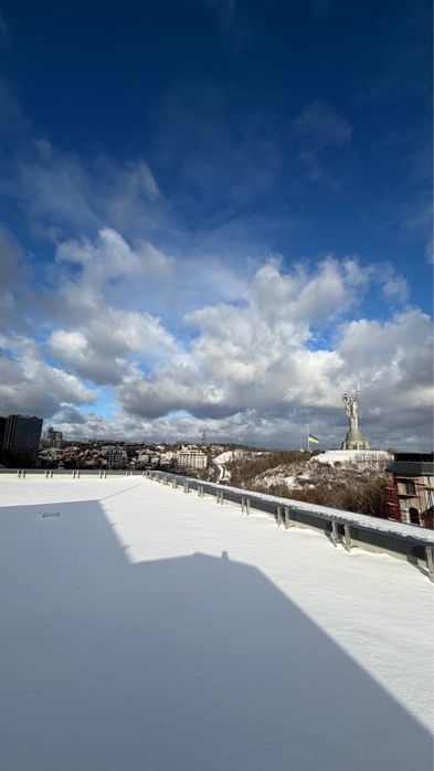 Продажа здания на Печерске, Ломаковская ( Мичурина ) 55, Вид Лавра.