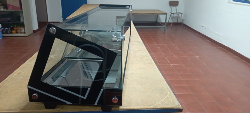 Vitrine refrigerada de balcão