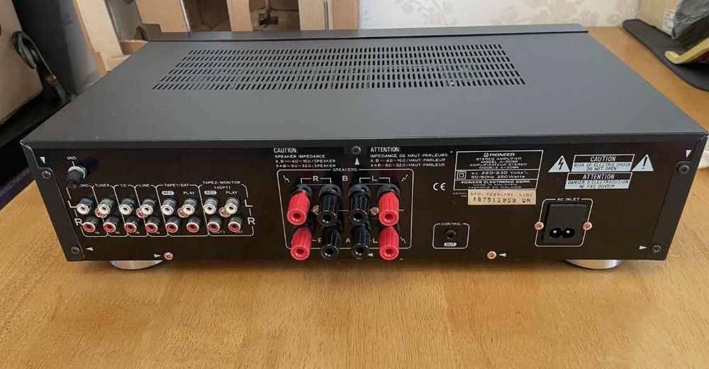 Amplificador Pioneer A-305R