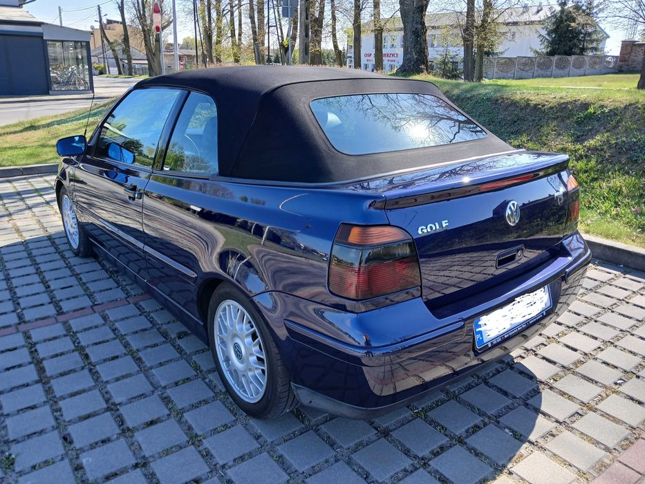 VW Golf IV cabrio -oferta dla konesera