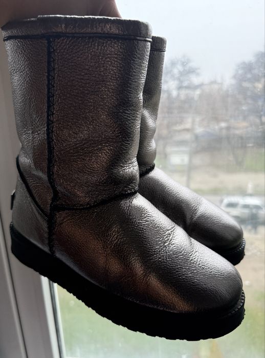 Угги женские серебристые красивые