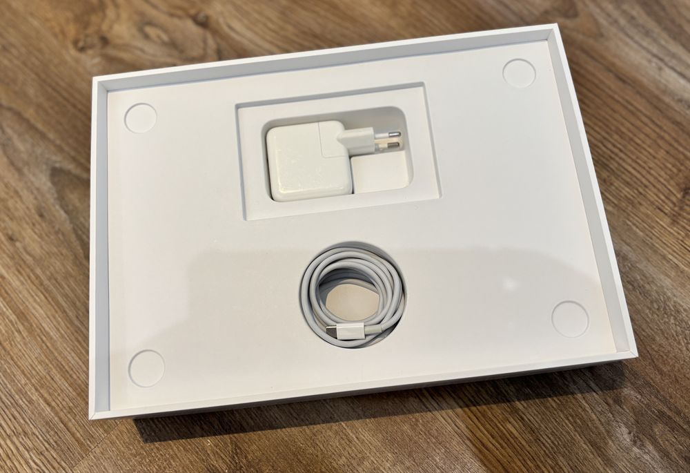 MacBook Air 2020 como novo