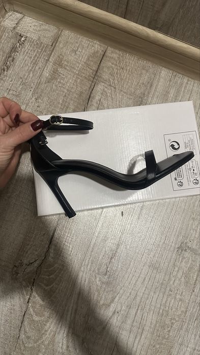 Босоніжки, 37р. 600 грн.