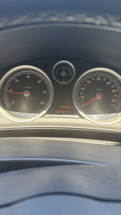 Opel astra gtc 1.7