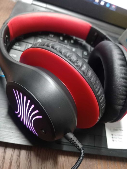 Auscultadores EarFun K3 USB-C – C/ Microfone e Luzes LED – NOVOS