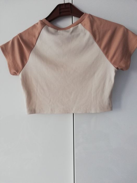 Krótki T-shirt z dinozaurami