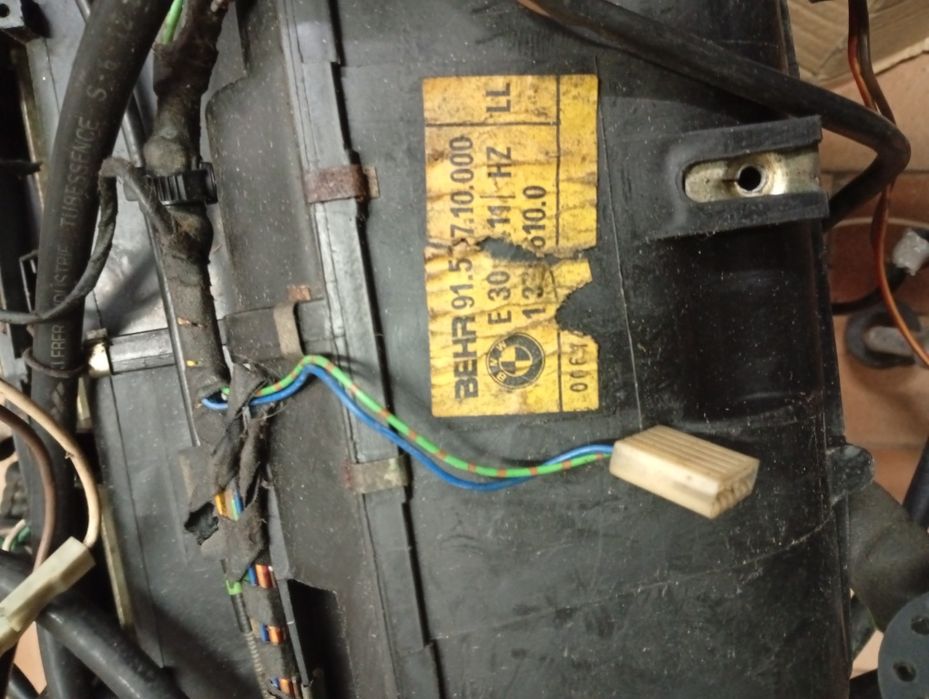 BMW E30 todo tipo de material