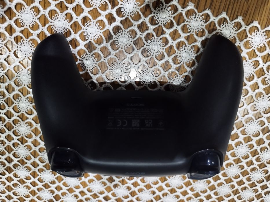 Pad do konsoli PS5