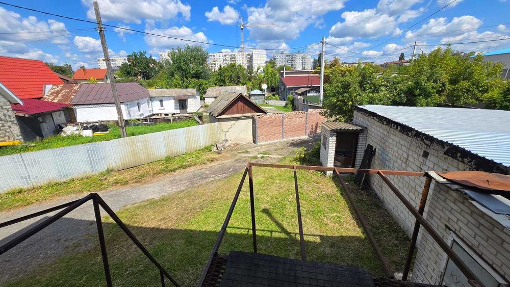 Продаж двох поверхового гаража у місті Васильків