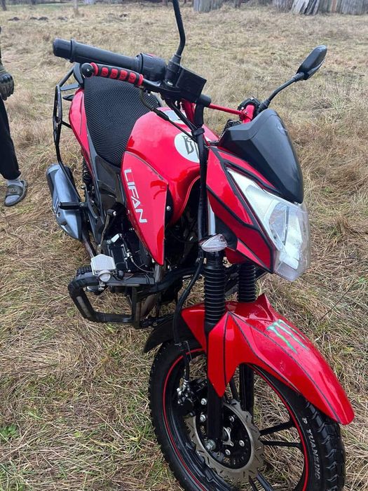 Продеється мотоцикл ліфан сітур 200