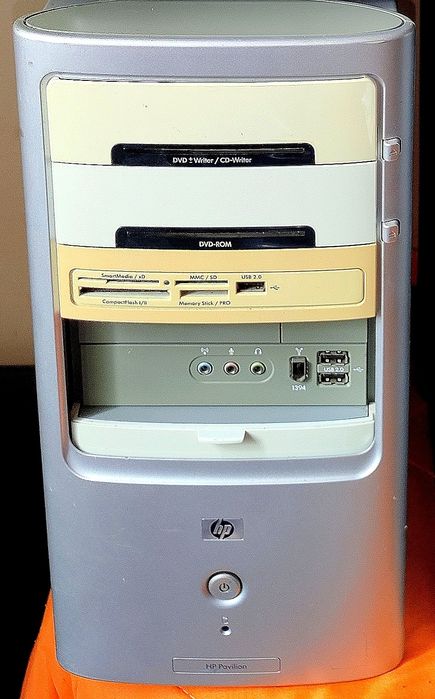 Empty PC Desktop Cases482666936523171842
