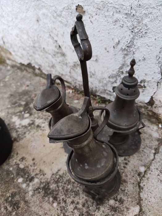 Galheteiro antigo em estanho