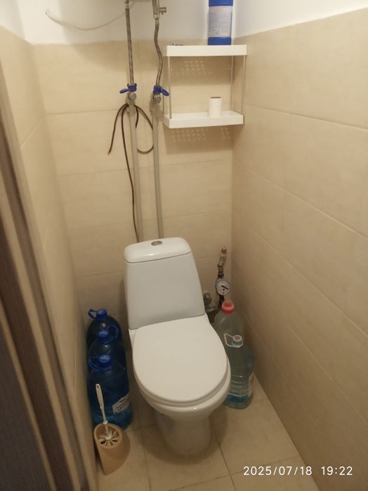 Сдам комнату на  ул. Малиновского (без хозяйки) для 1 девочки