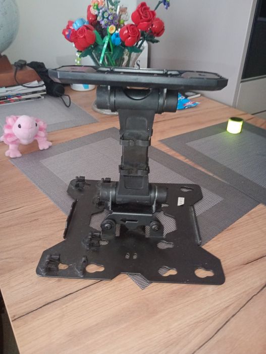 Obrotowy uchwyt ścienny do TV Arkas LCS 150T CZ | Max 35 kg