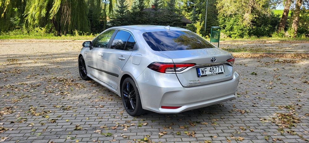 Toyota Corolla 1.8 Hybrid EXECUTIVE!!!