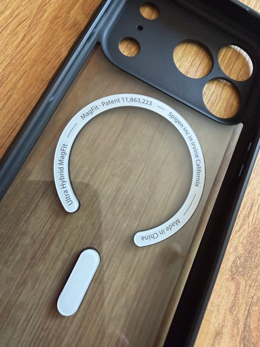 Etui Spigen  Iphone 17 Pro