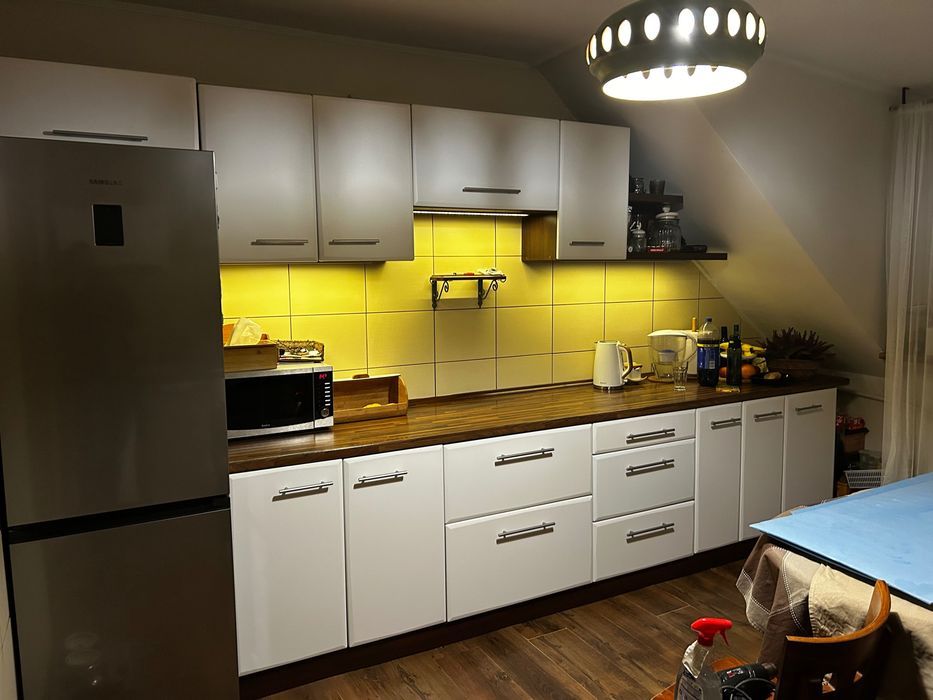 Oklejanie mebli i wnętrz