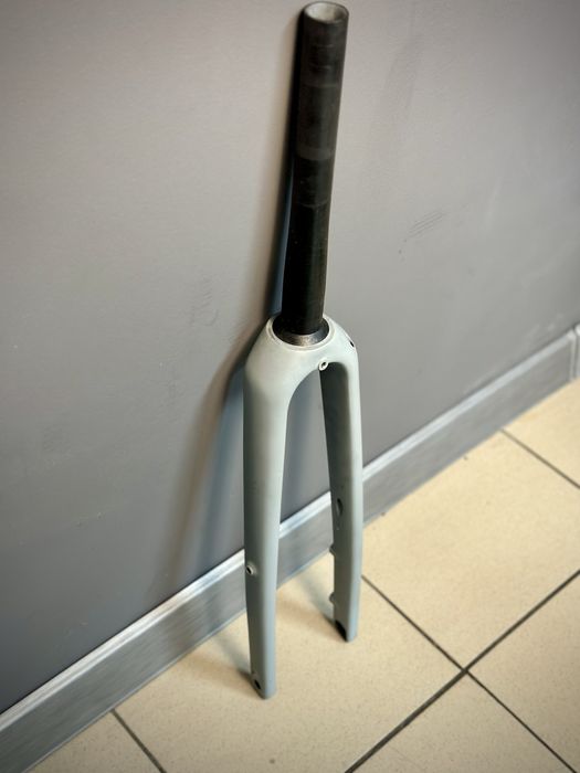 Карбонова вилка Cube Nuroad