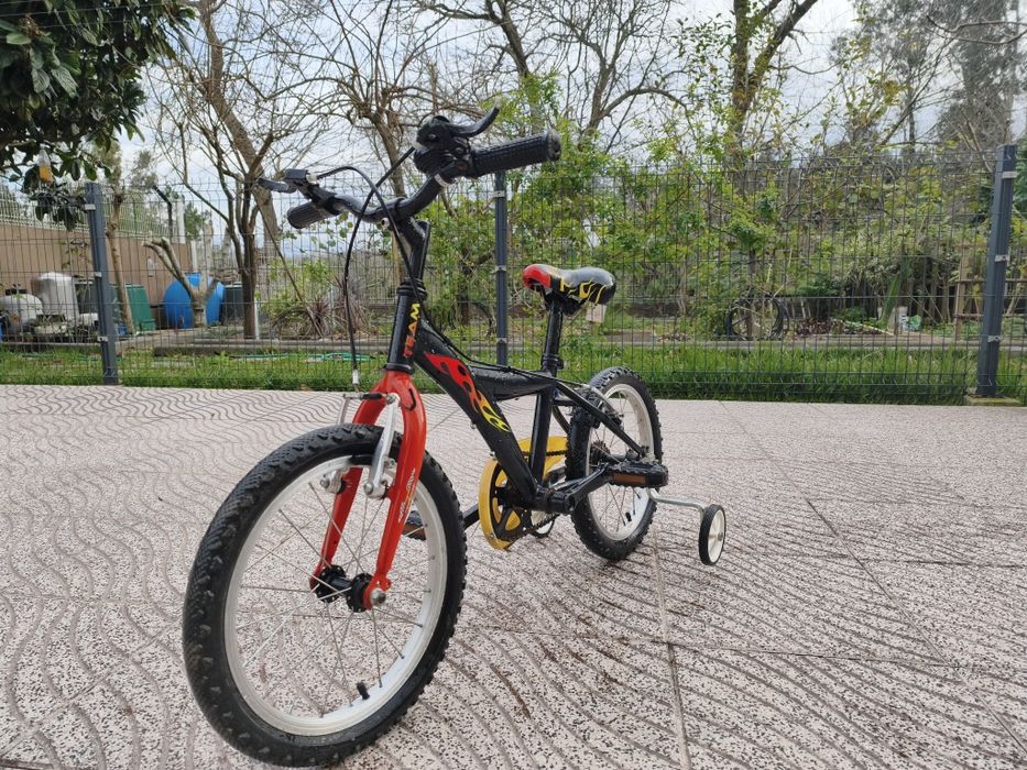 Bicicleta com rodinhas