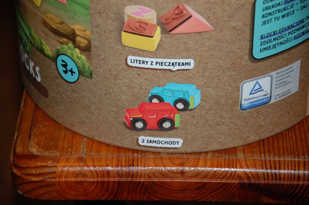 nowy duzy zestaw klockow drewnianych