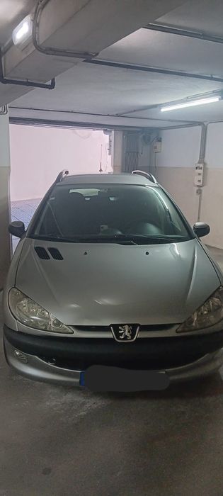 Vende se Peugeot 206