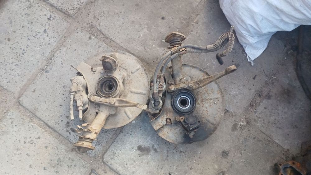 Поворотный кулак ступица цапфа нива тайга 2121 ваз