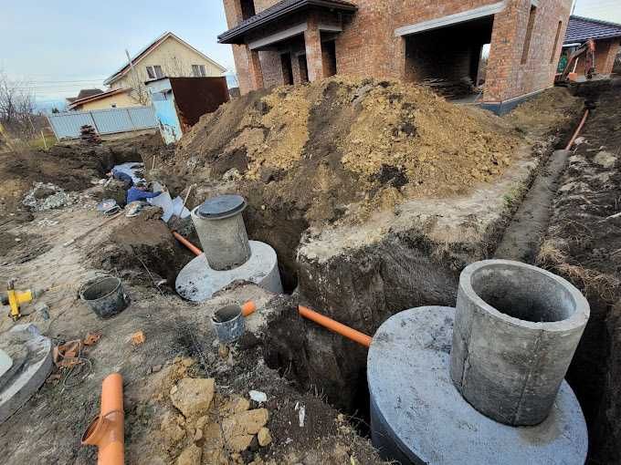 Бетонні Круги Септики Під ключ Копання каналізація з бетонних кілець