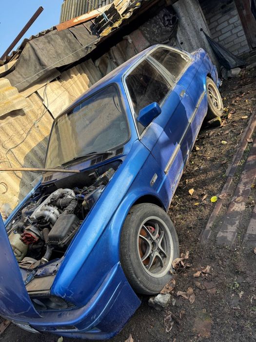 Продам БМВ Е30)))