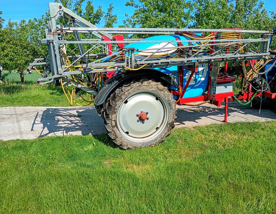 Opryskiwacz Biardzki  Lance Ocynk 15m hydraulicznie rozkładane