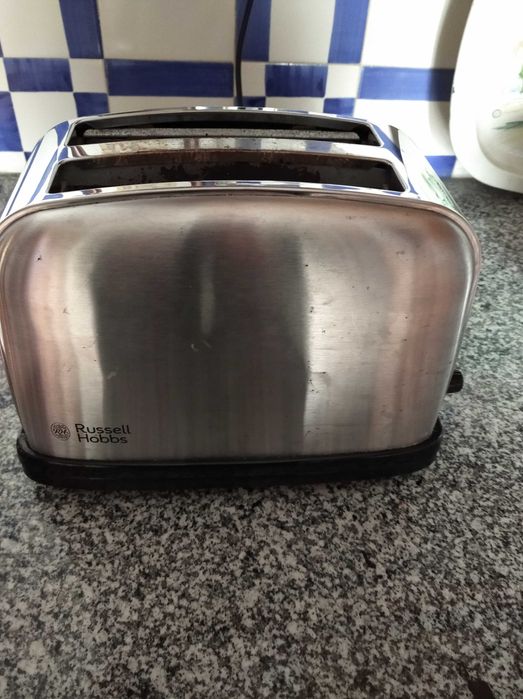 Torradeira Russel Hobbs