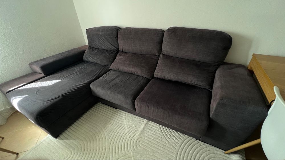 Sofa de 3 lugares com chaise long