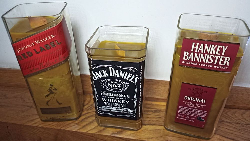 Оригінальні свічки ручної роботи з натурального воску.