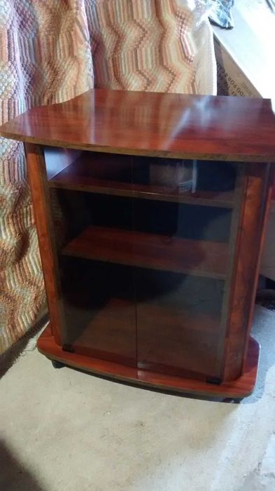 Bom preço: Móvel de TV