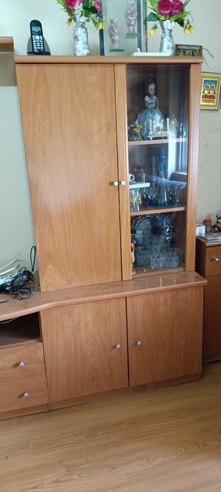Móvel de sala com 3 elementos