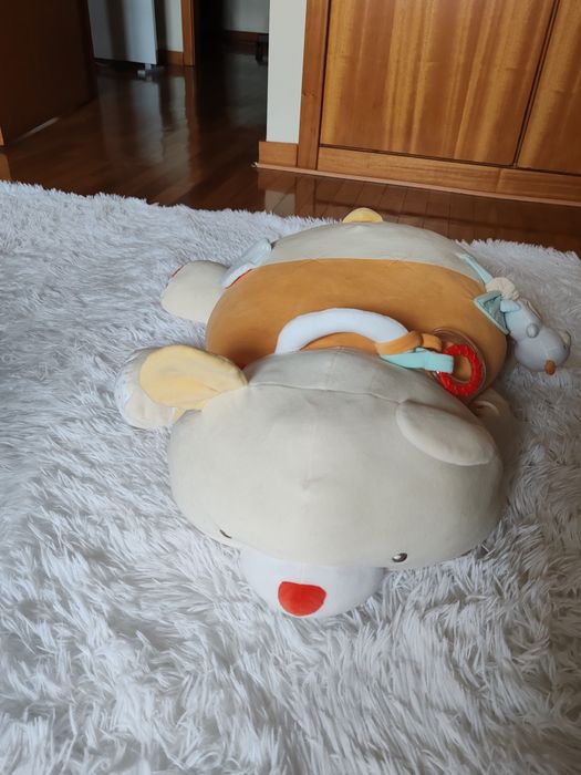 Peluche com atividades