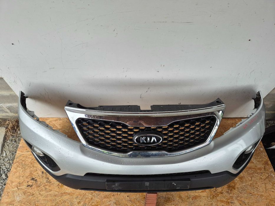 Kia Sorento II zderzak przedni przód.