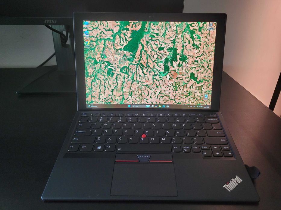 Сенсорний Ноутбук Lenovo ThinkPad Tablet gen 2 / i5-7Y57 / 8GB RAM / 256 GB SSD