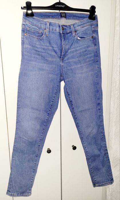 Błękitne jeansy GAP rozmiar 38/40