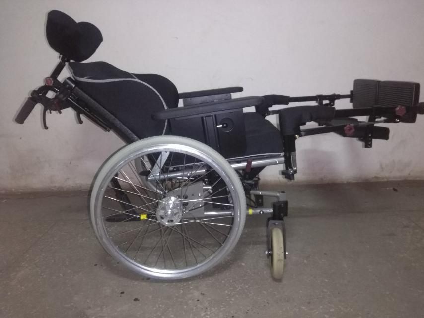 Кресло для инвалидов