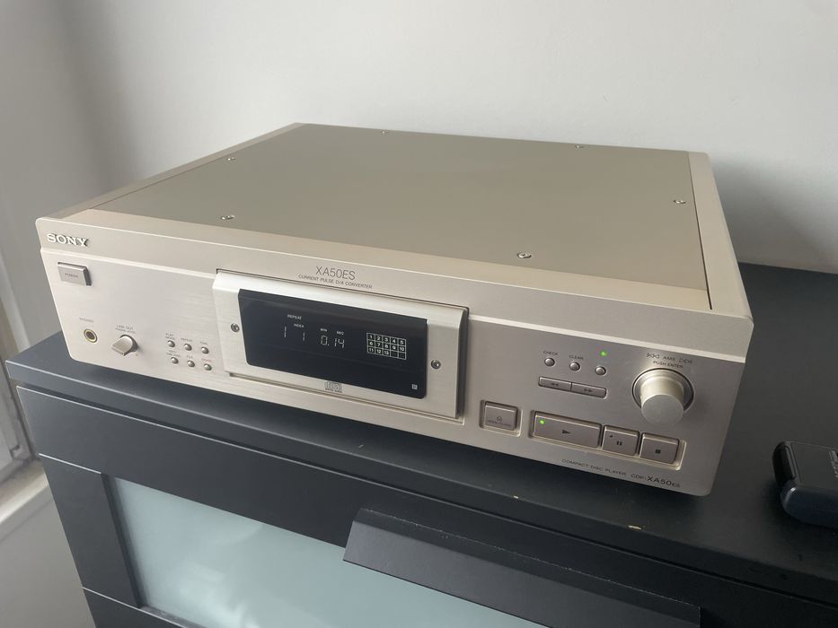Sony XA50ES     srebrny odtwarzacz cd
