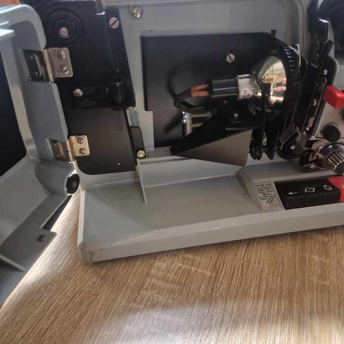 Maquina de Filmar Heutier