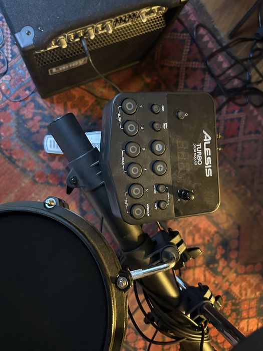 Bateria digital e amplificador