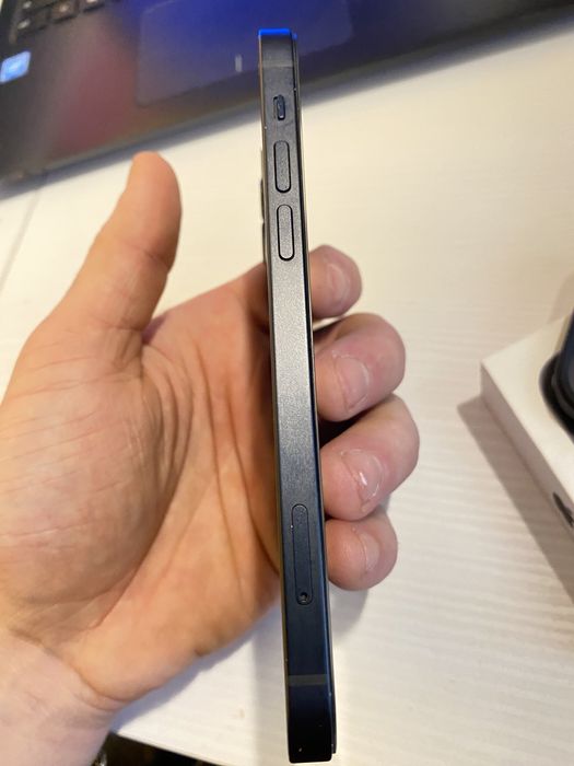 Продам iphone 12/64