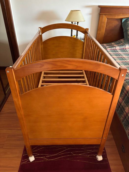 Cama de Bebé, 60x120, em madeira maciça