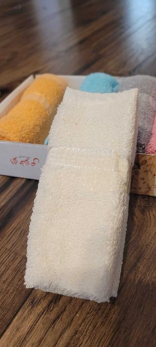 Sprzedam zestaw  6 egipskich ręczniczków w pastelowych kolorach