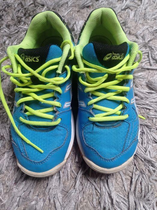 Jak nowe Asics rozmiar 33 wkładka 20, 5 cm