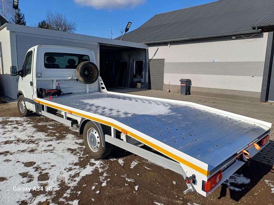 zabudowa auto laweta najazd pomoc drogowa producent