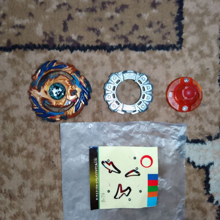 Продам Бейблейд зовсім нові