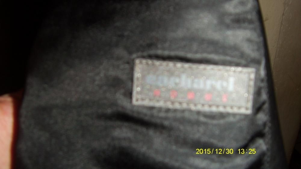 Продам жилетку фирмы Cacharel Homme оригинал