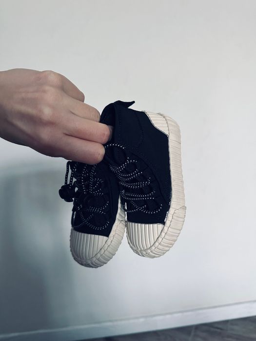 Осіннє взуття zara